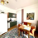 بيت ضيافة Schlafen Im Historischen Haus